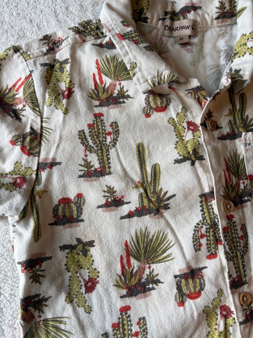 Bearpaw Short-Sleeve Button-Up Shirt -  Cactus Print. Boys Medium - Picture 2 of 3